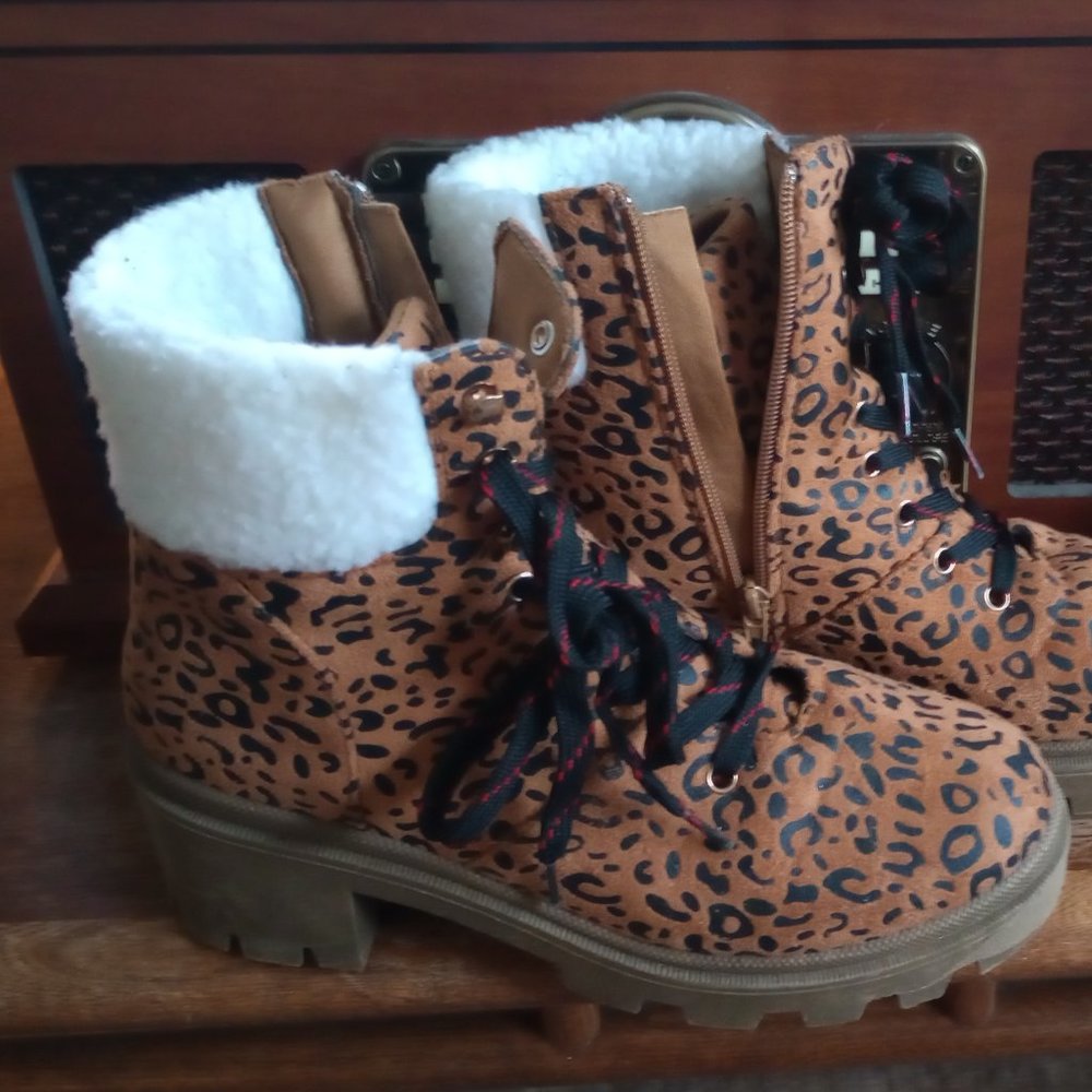 Cheetah print wedge boots with heel size 8W